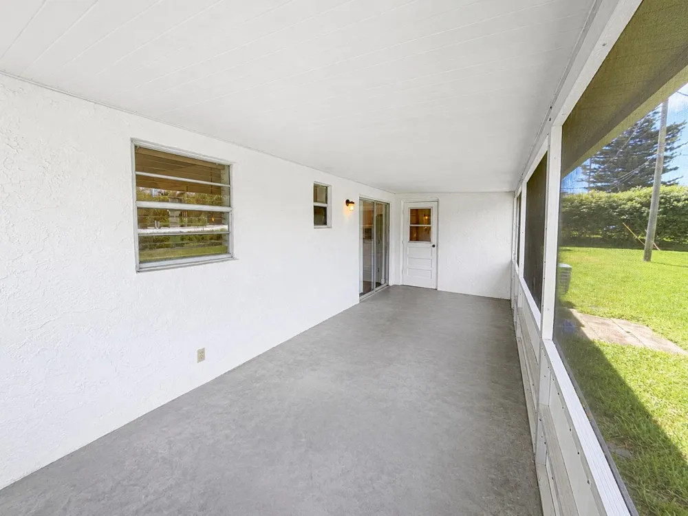 2821 Duke Lane Delray Beach, FL 33445