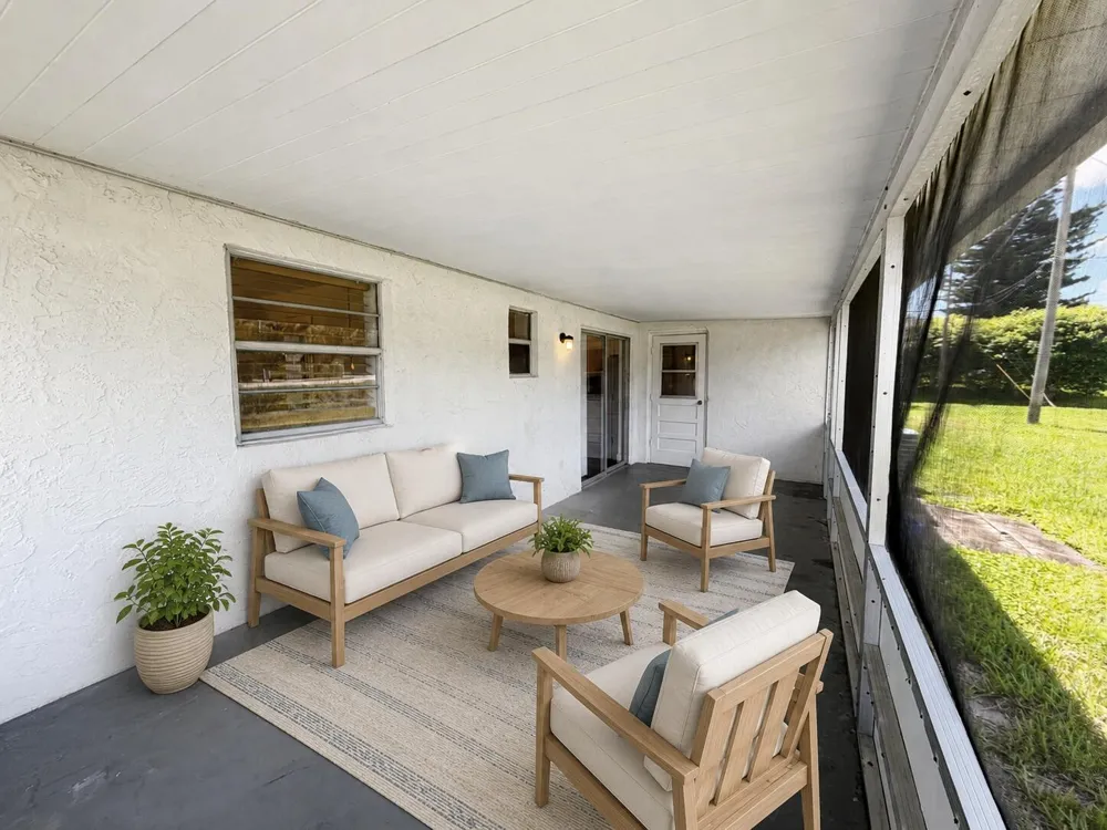 2821 Duke Lane Delray Beach, FL 33445