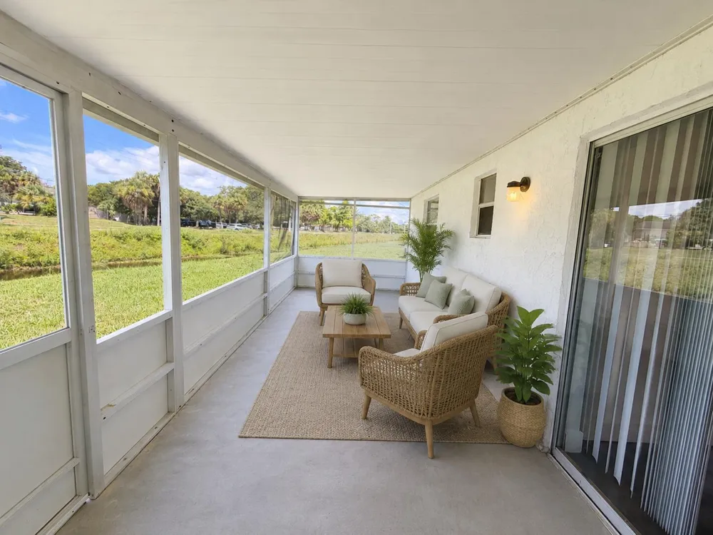 2821 Duke Lane Delray Beach, FL 33445