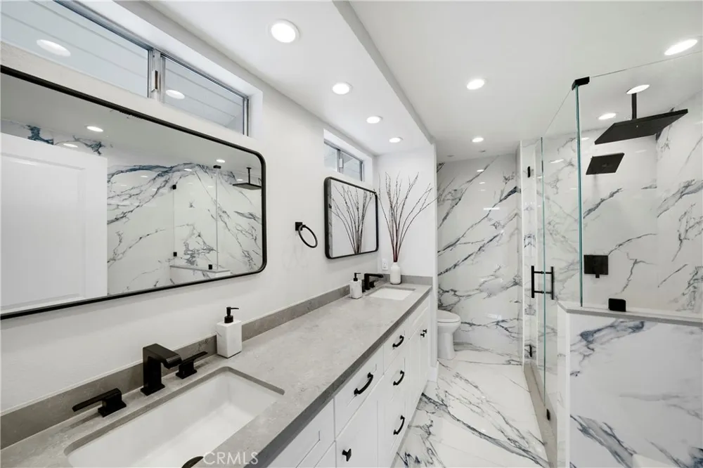 16266 Tisbury Huntington Beach, CA 92649