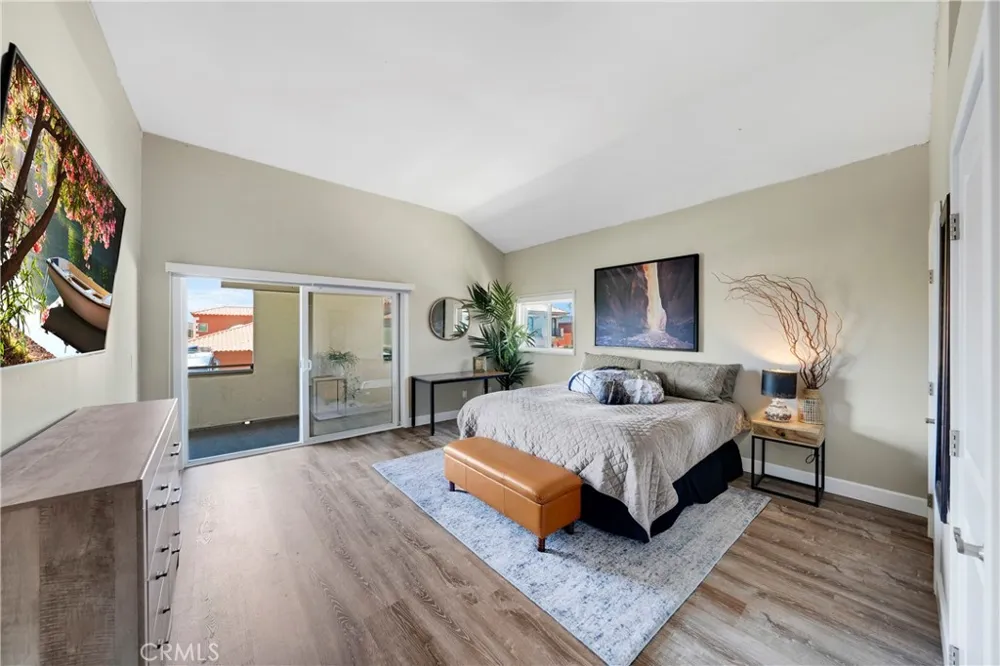 16266 Tisbury Huntington Beach, CA 92649