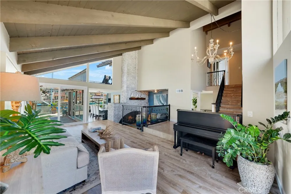 16266 Tisbury Huntington Beach, CA 92649