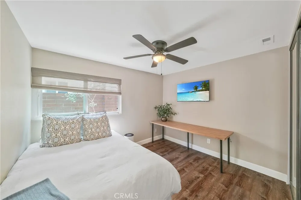 16266 Tisbury Huntington Beach, CA 92649