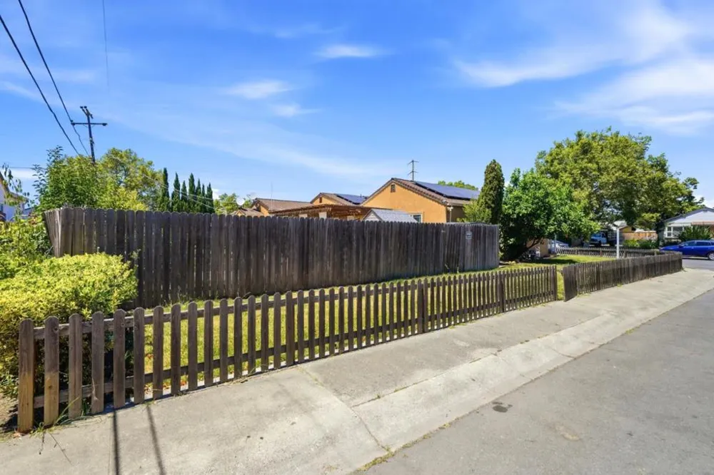 2115 Teakwood Street Vallejo, CA 94591