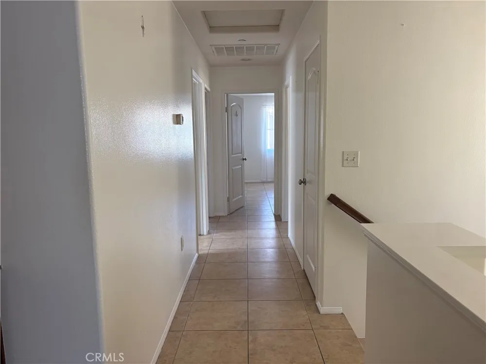 9382 Phoenix Pacoima, CA 91331