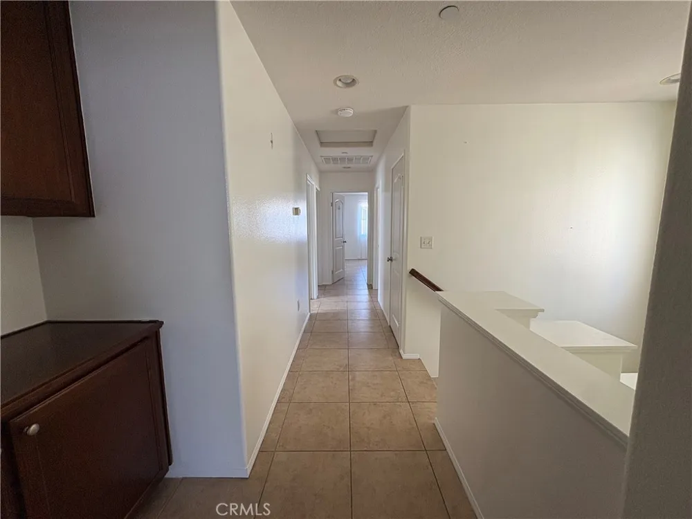 9382 Phoenix Pacoima, CA 91331
