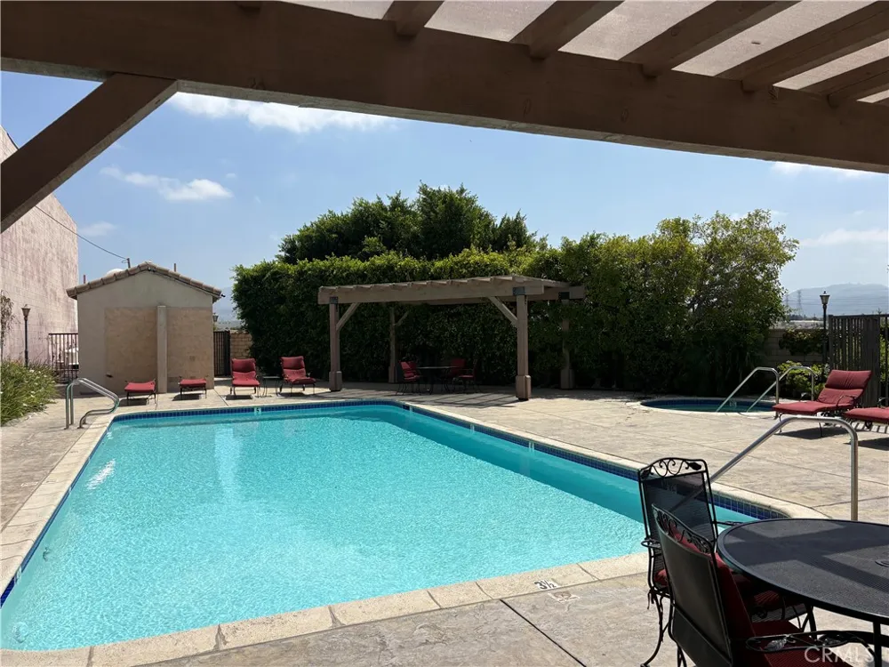 9382 Phoenix Pacoima, CA 91331