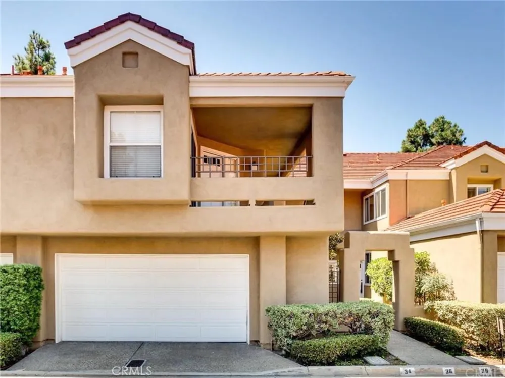 36 Lehigh Aisle Irvine, CA 92612