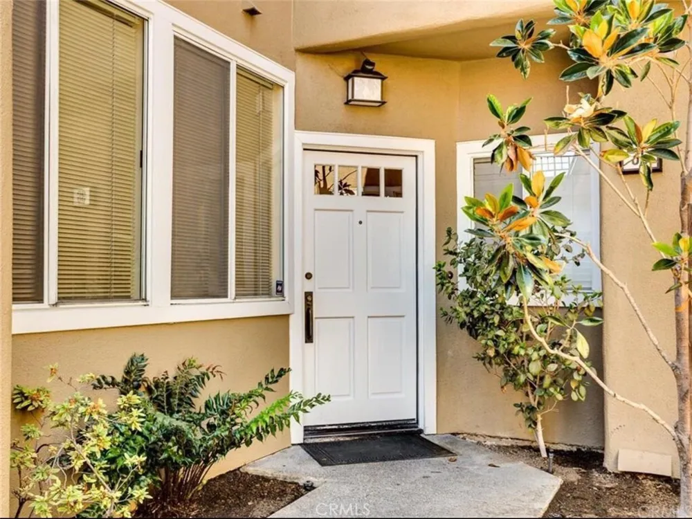 36 Lehigh Aisle Irvine, CA 92612