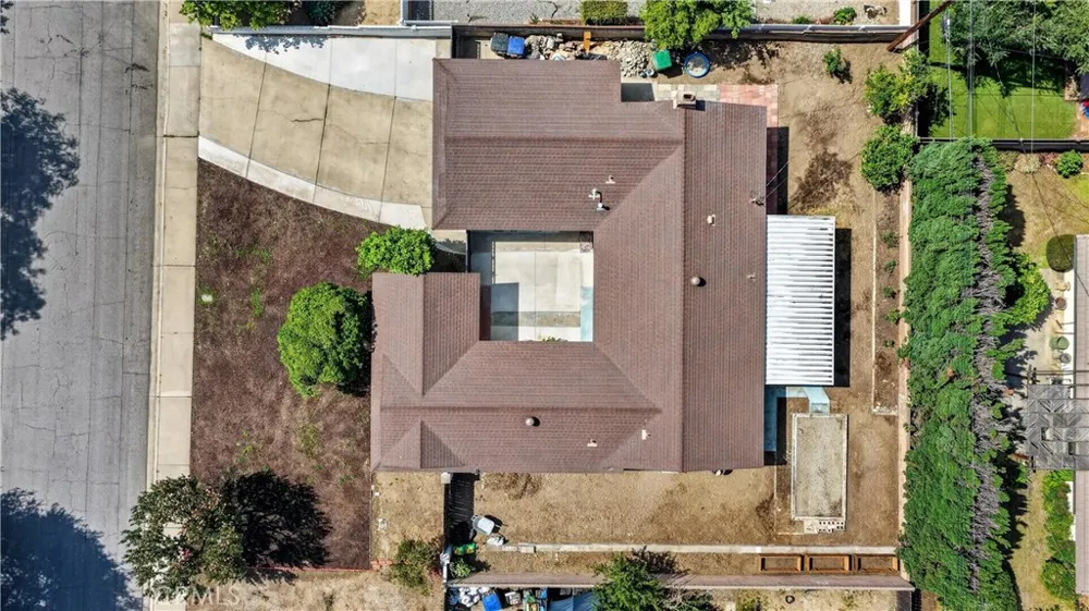 587 Sycamore Avenue Claremont, CA 91711