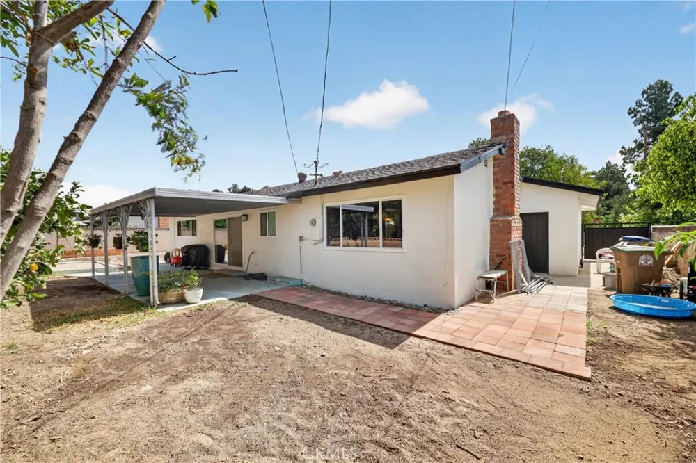 587 Sycamore Avenue Claremont, CA 91711