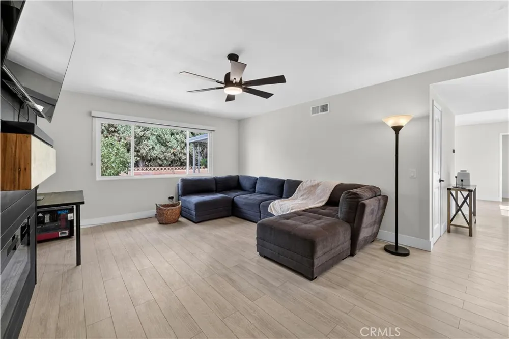 587 Sycamore Avenue Claremont, CA 91711