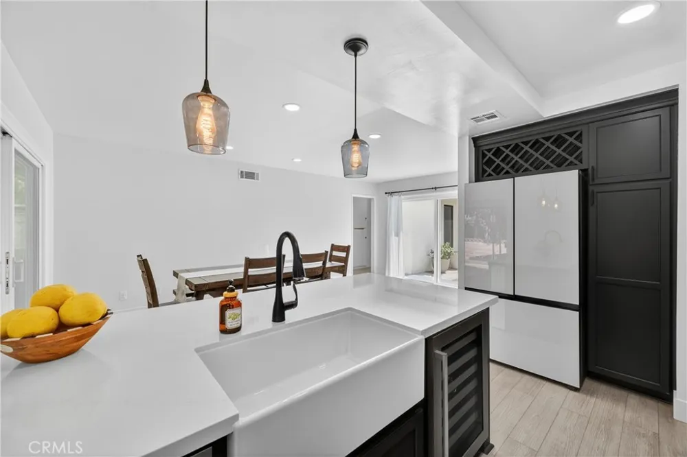 587 Sycamore Avenue Claremont, CA 91711
