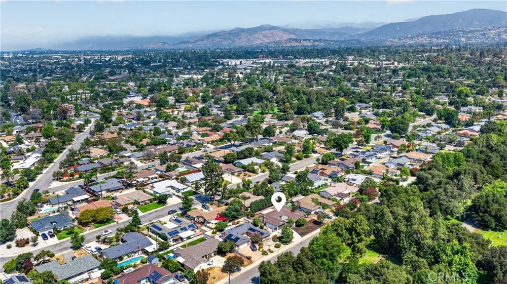 587 Sycamore Avenue Claremont, CA 91711