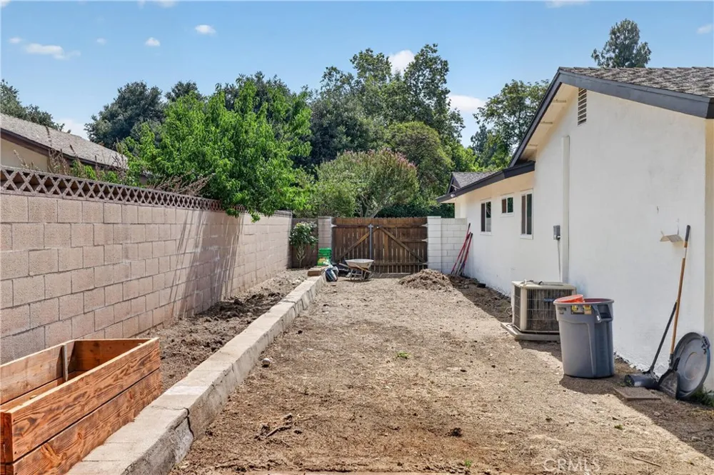 587 Sycamore Avenue Claremont, CA 91711