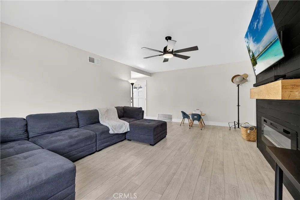 587 Sycamore Avenue Claremont, CA 91711