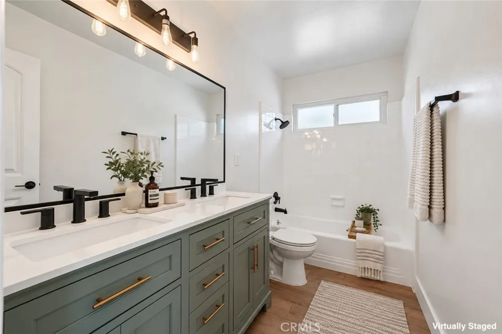 587 Sycamore Avenue Claremont, CA 91711