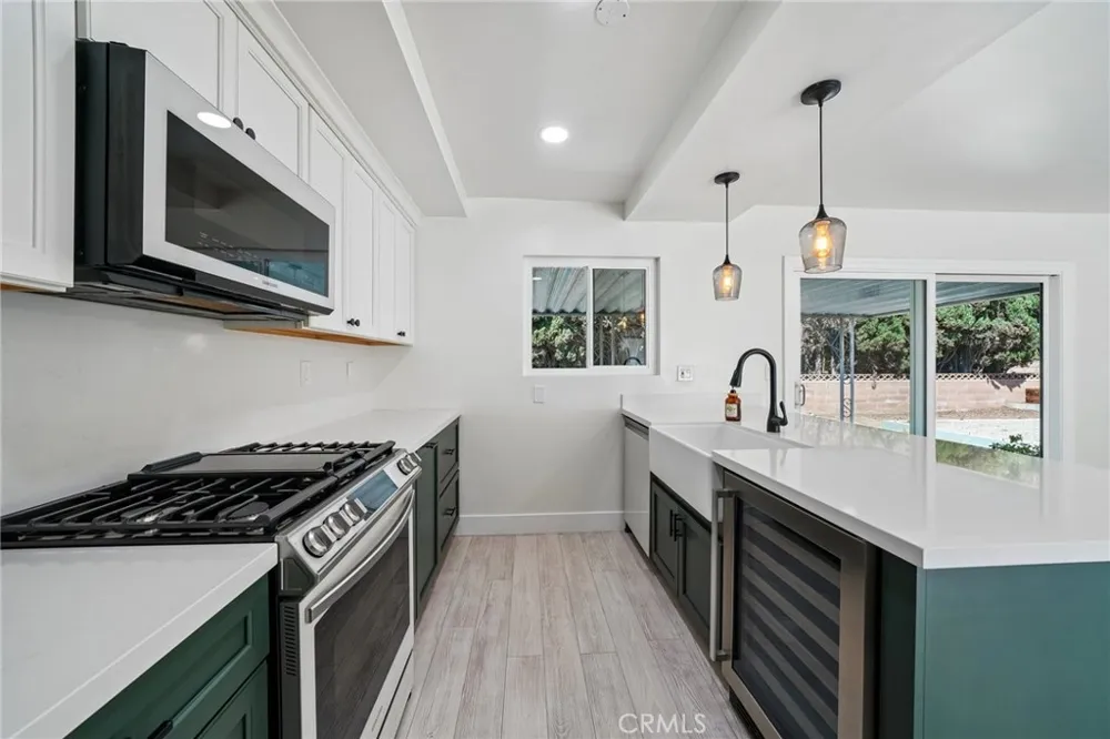 587 Sycamore Avenue Claremont, CA 91711