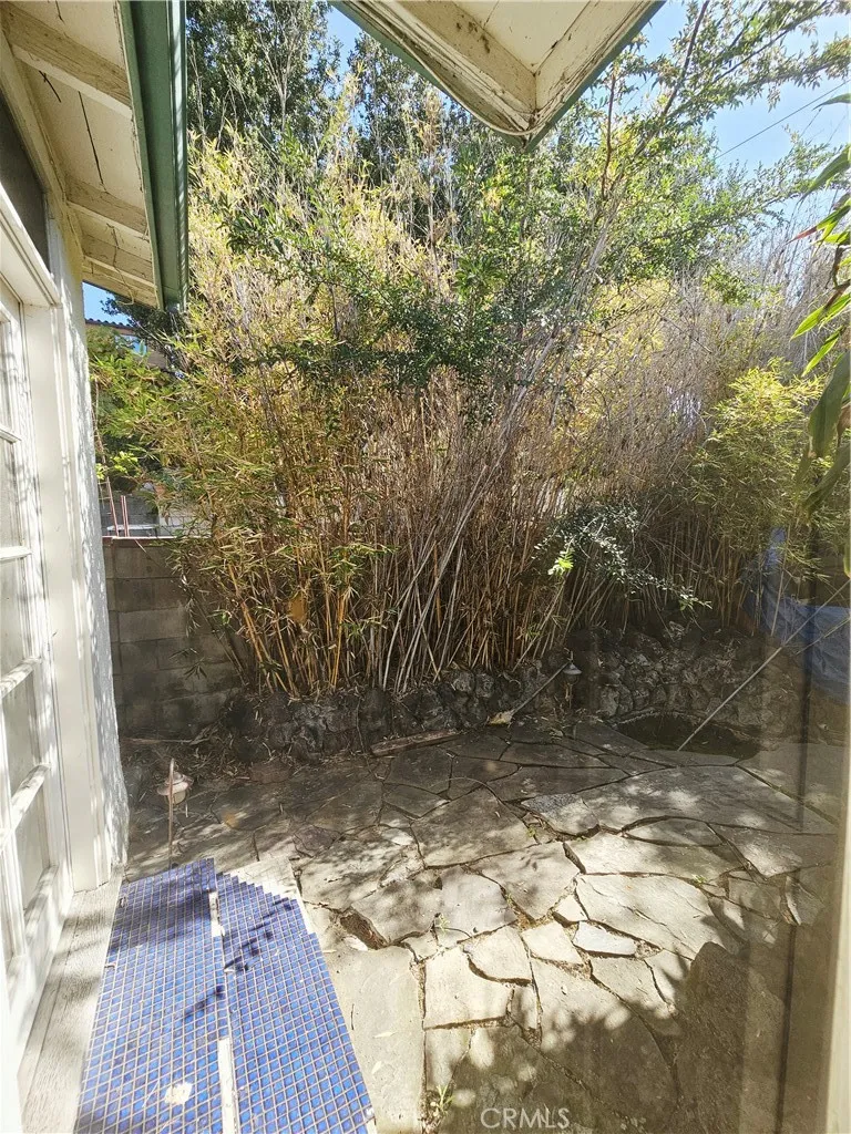 186 5th Avenue Monrovia, CA 91016