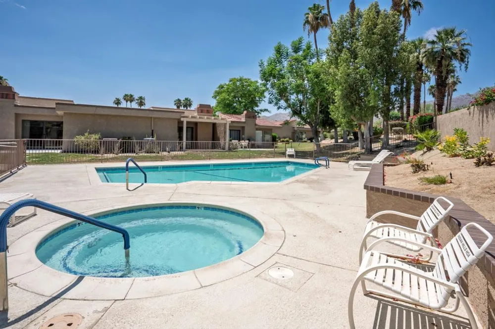 48963 Canyon Crest Lane Palm Desert, CA 92260