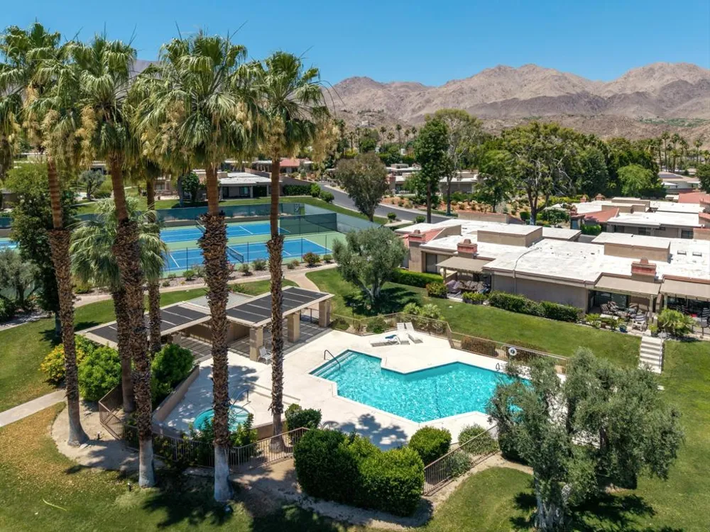 48963 Canyon Crest Lane Palm Desert, CA 92260