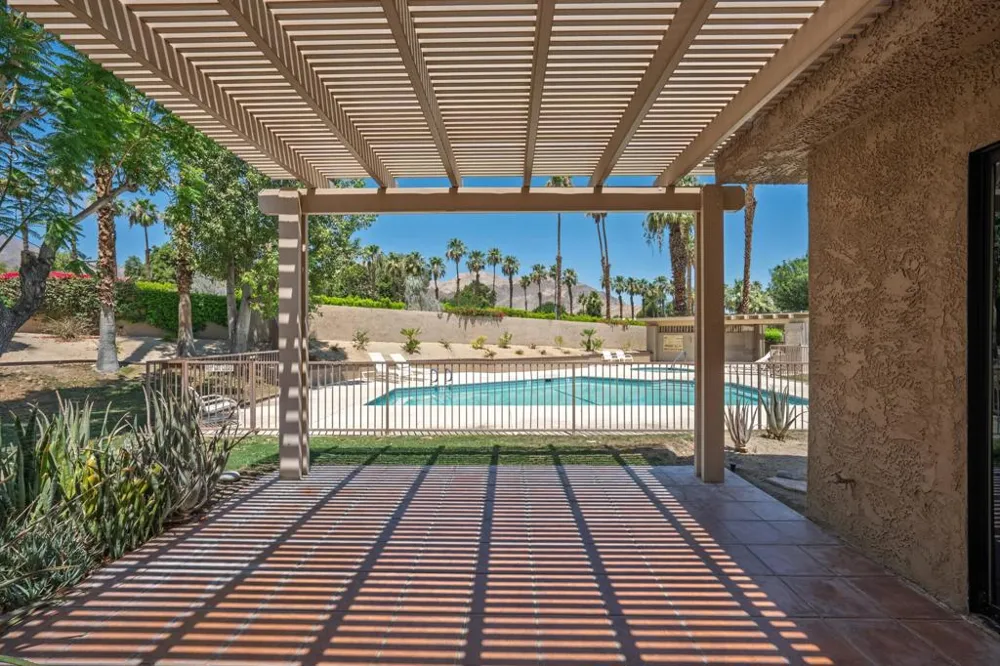 48963 Canyon Crest Lane Palm Desert, CA 92260