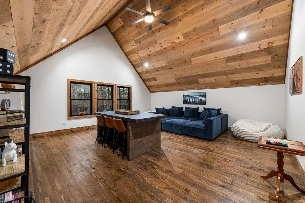 45 Shermans Court McCaysville, GA 30555