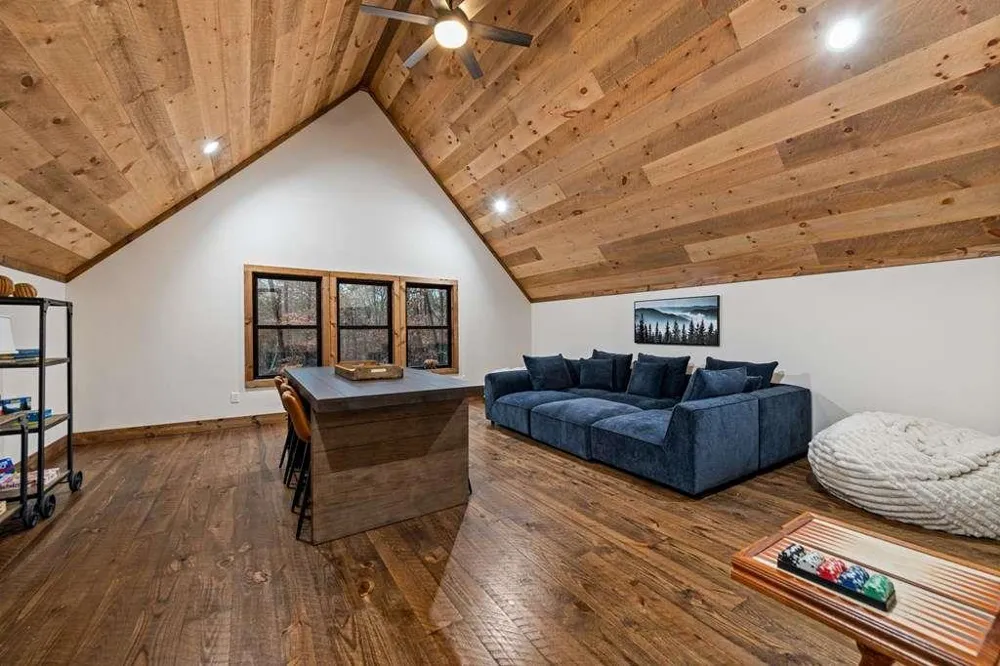 45 Shermans Court McCaysville, GA 30555