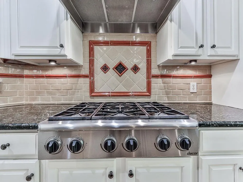 5037 Towne Lake Hills North Woodstock, GA 30189