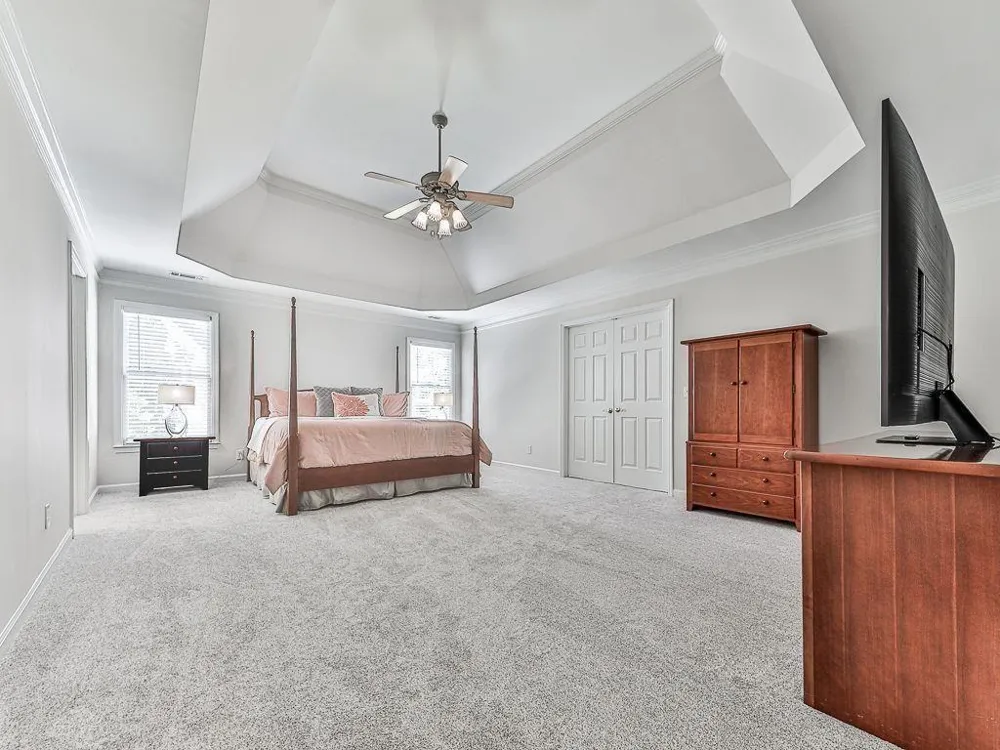 5037 Towne Lake Hills North Woodstock, GA 30189