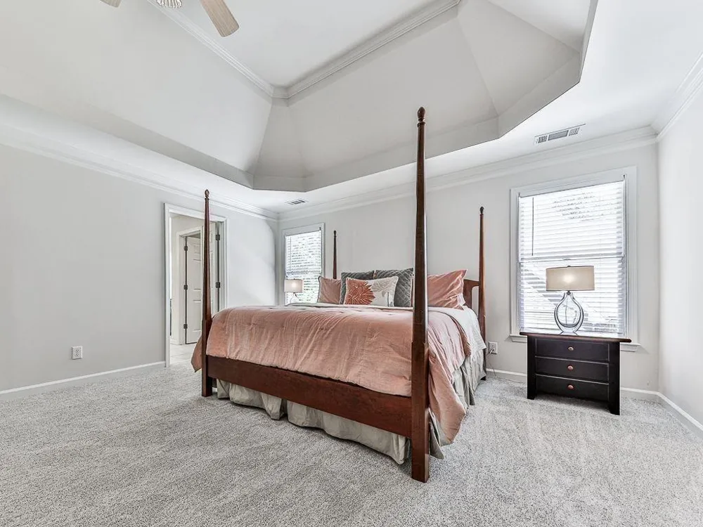 5037 Towne Lake Hills North Woodstock, GA 30189