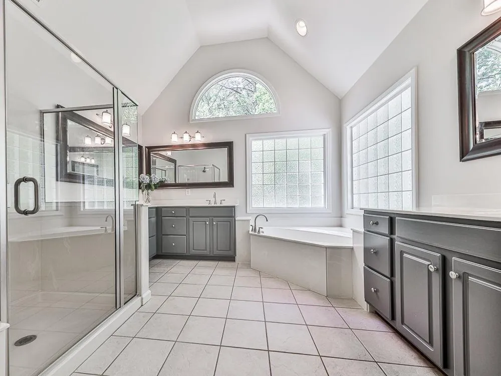 5037 Towne Lake Hills North Woodstock, GA 30189