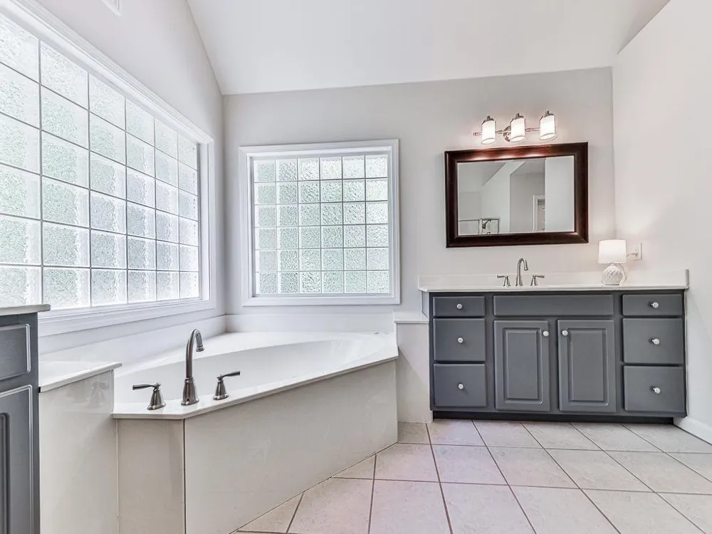 5037 Towne Lake Hills North Woodstock, GA 30189