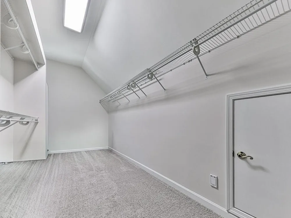 5037 Towne Lake Hills North Woodstock, GA 30189