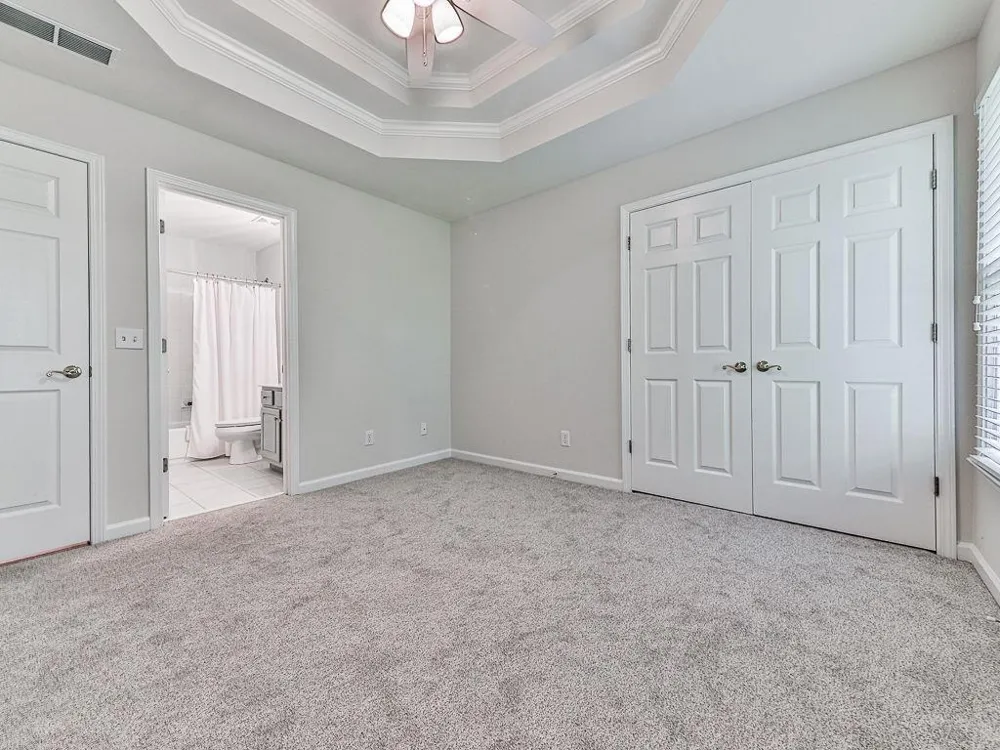 5037 Towne Lake Hills North Woodstock, GA 30189