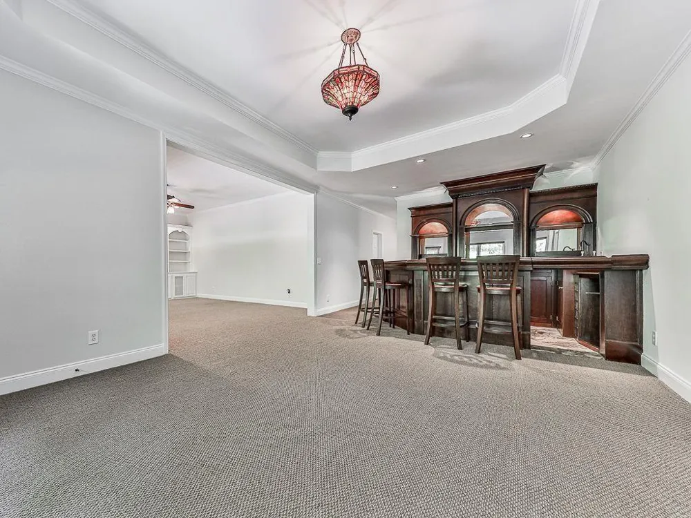 5037 Towne Lake Hills North Woodstock, GA 30189