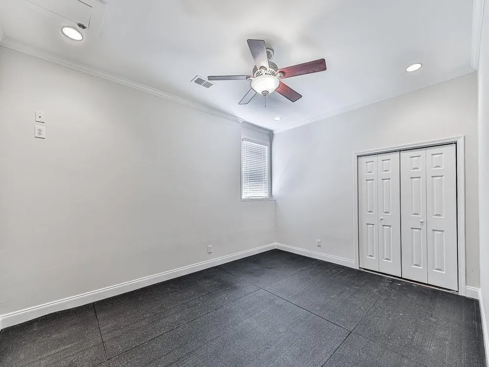 5037 Towne Lake Hills North Woodstock, GA 30189