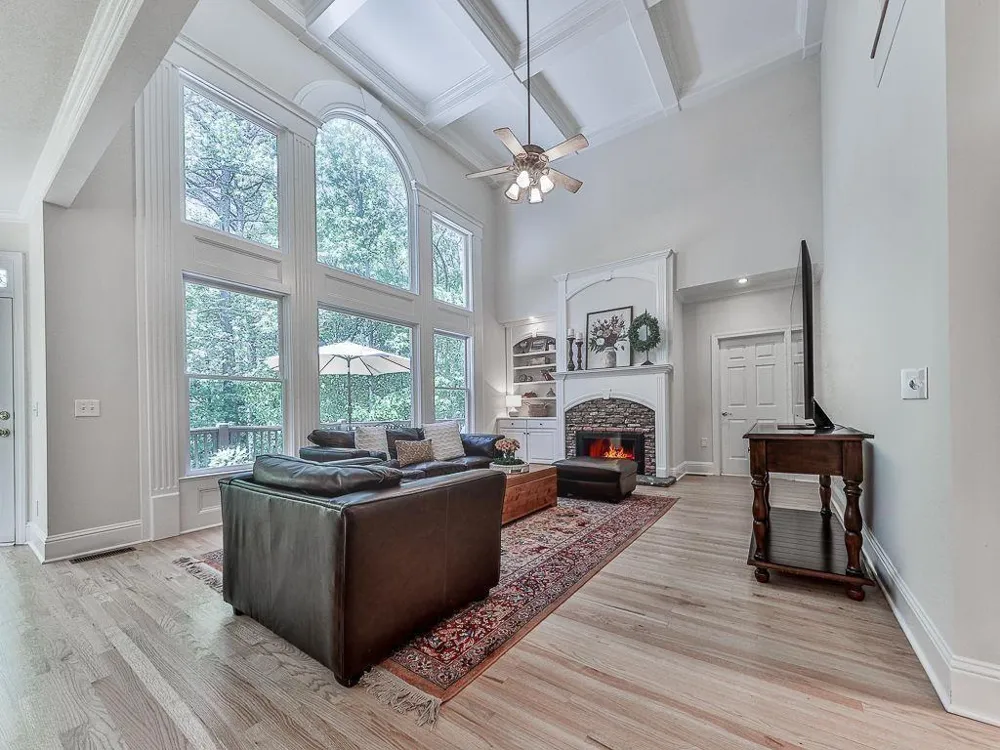 5037 Towne Lake Hills North Woodstock, GA 30189