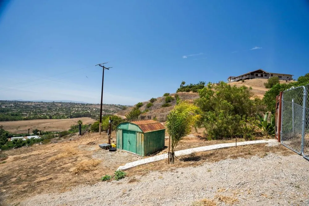 3503 Monserate Hill Road Fallbrook, CA 92028
