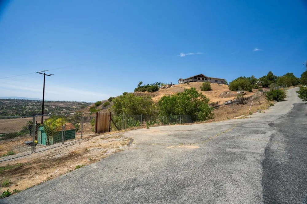 3503 Monserate Hill Road Fallbrook, CA 92028