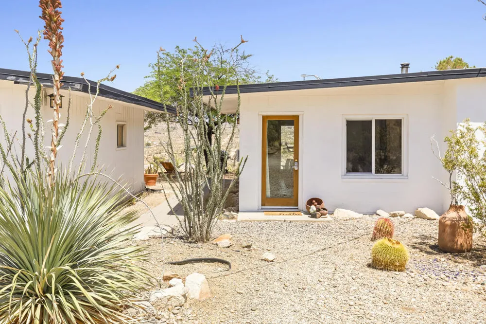 8669 Via Rocosa Road Joshua Tree, CA 92252
