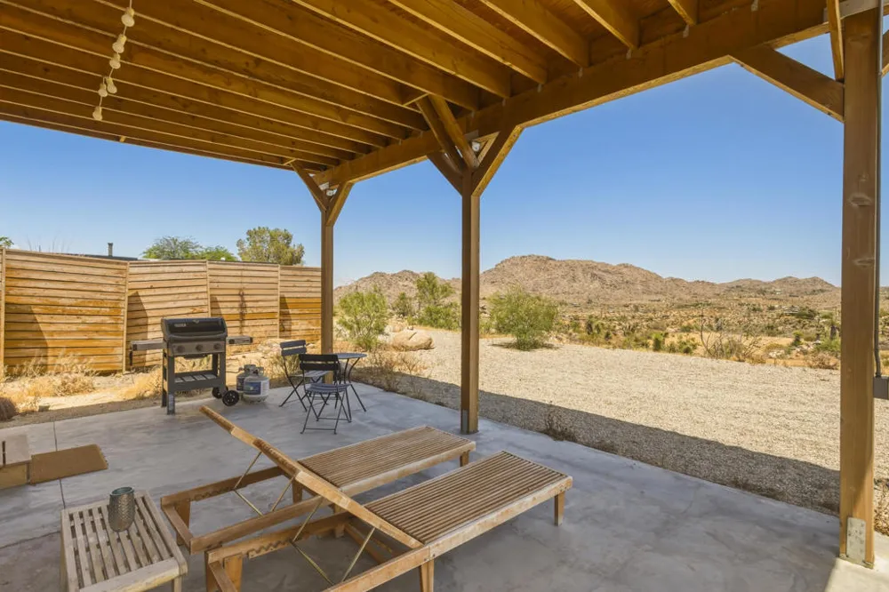 8669 Via Rocosa Road Joshua Tree, CA 92252