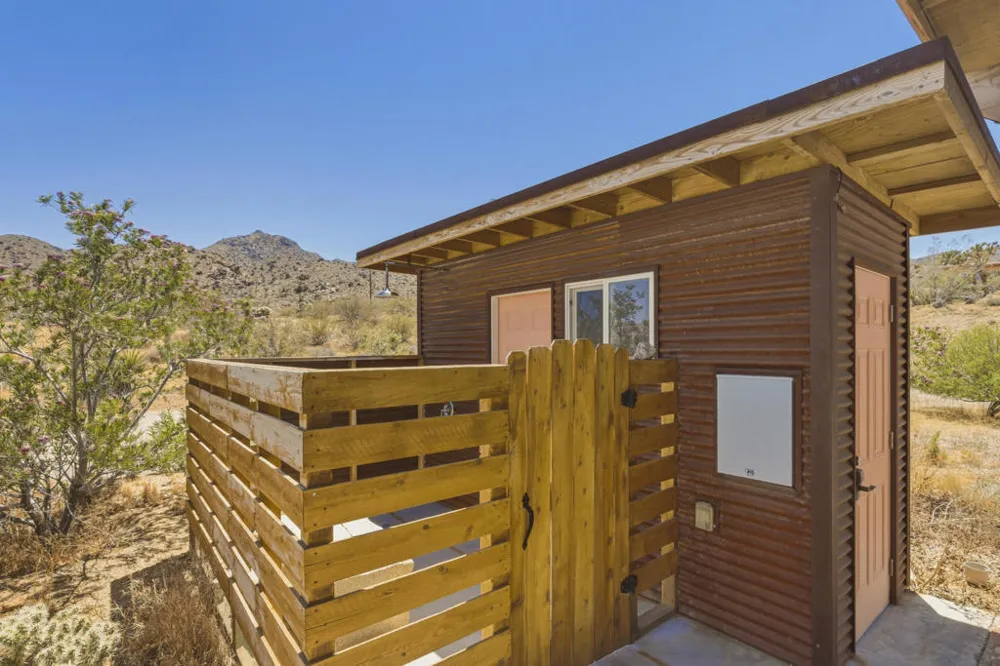 8669 Via Rocosa Road Joshua Tree, CA 92252