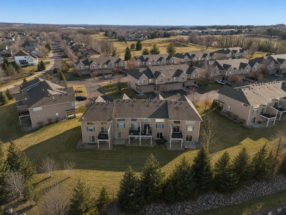 2606 Waterfall Way NW Prior Lake, MN 55372