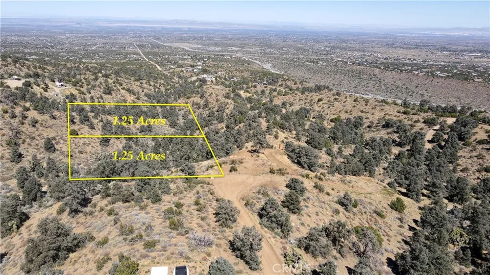 7958 HomeRidge Drive Pinon Hills, CA 92372