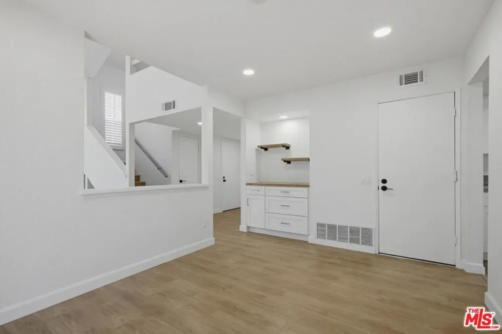 4225 Andros Circle Huntington Beach, CA 92649