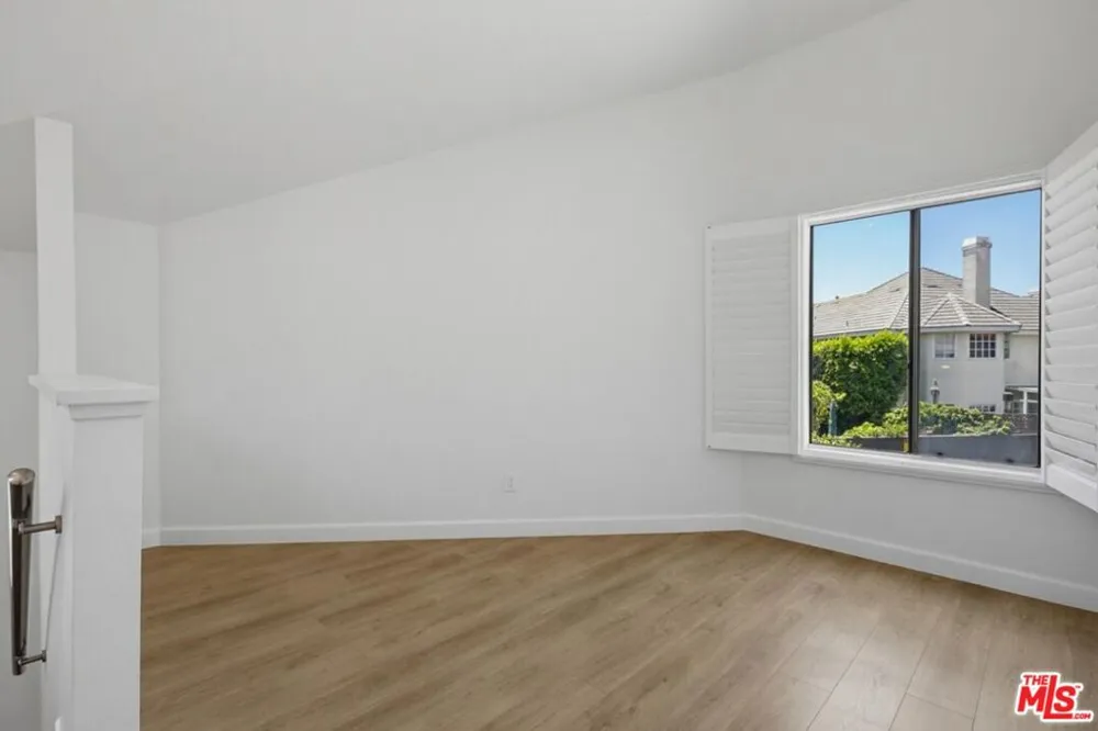 4225 Andros Circle Huntington Beach, CA 92649