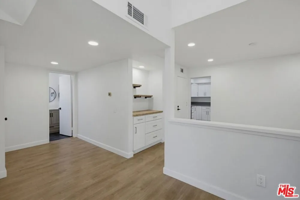 4225 Andros Circle Huntington Beach, CA 92649
