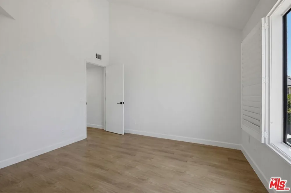 4225 Andros Circle Huntington Beach, CA 92649