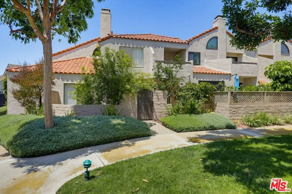 4225 Andros Circle Huntington Beach, CA 92649